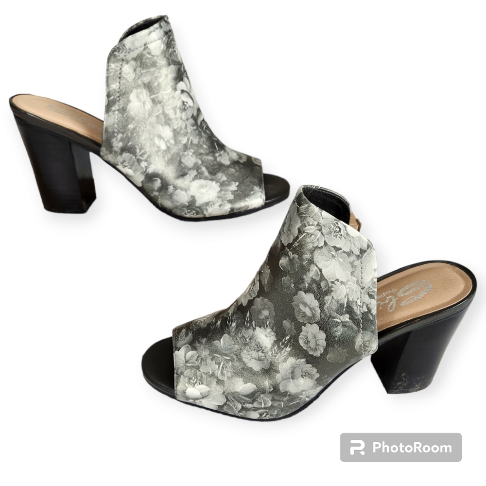 Sbicca Vintage Collection Scenic floral peep toe mules size 9